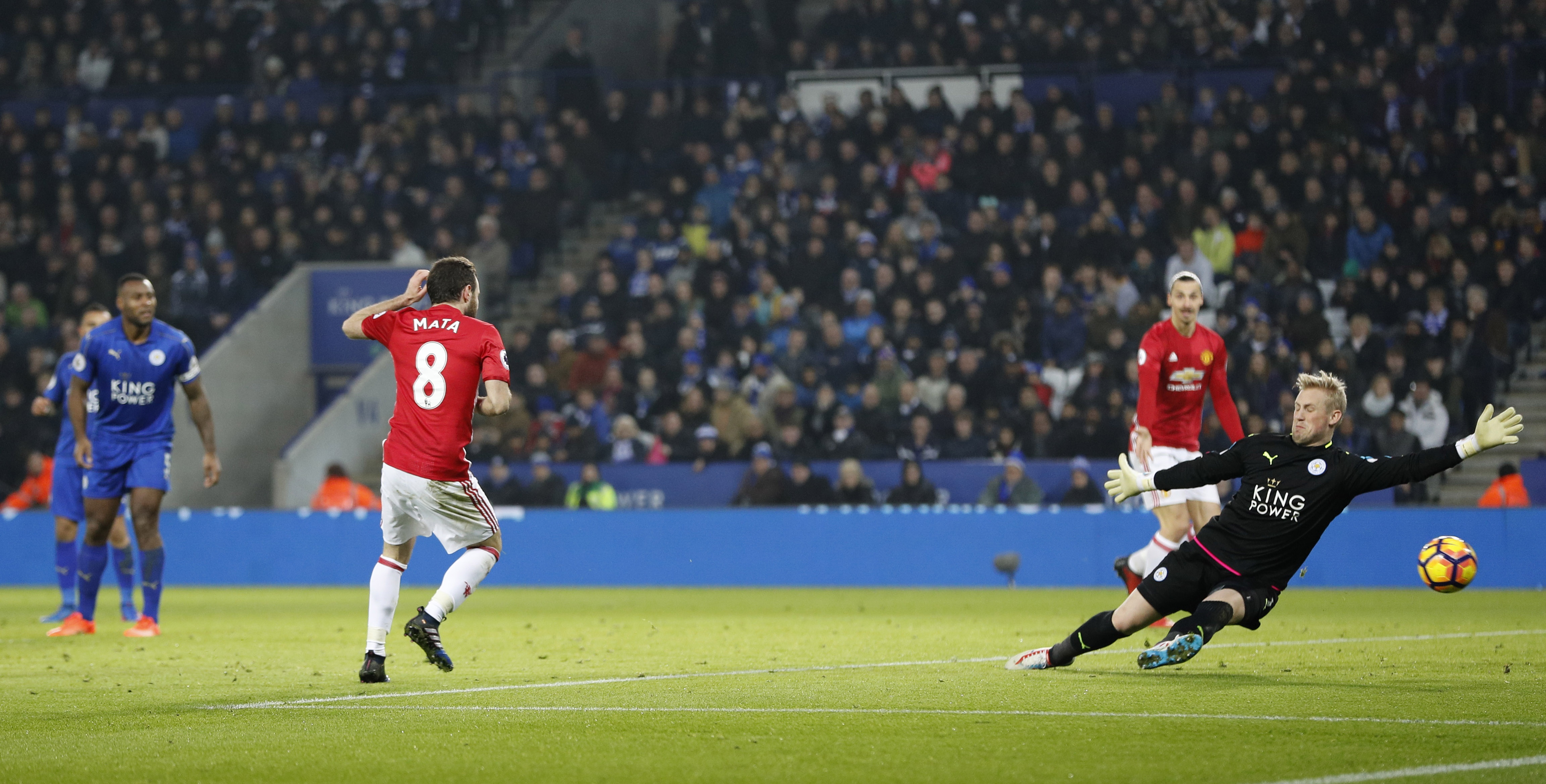 MU pha hoi nong vao top 4 anh 9