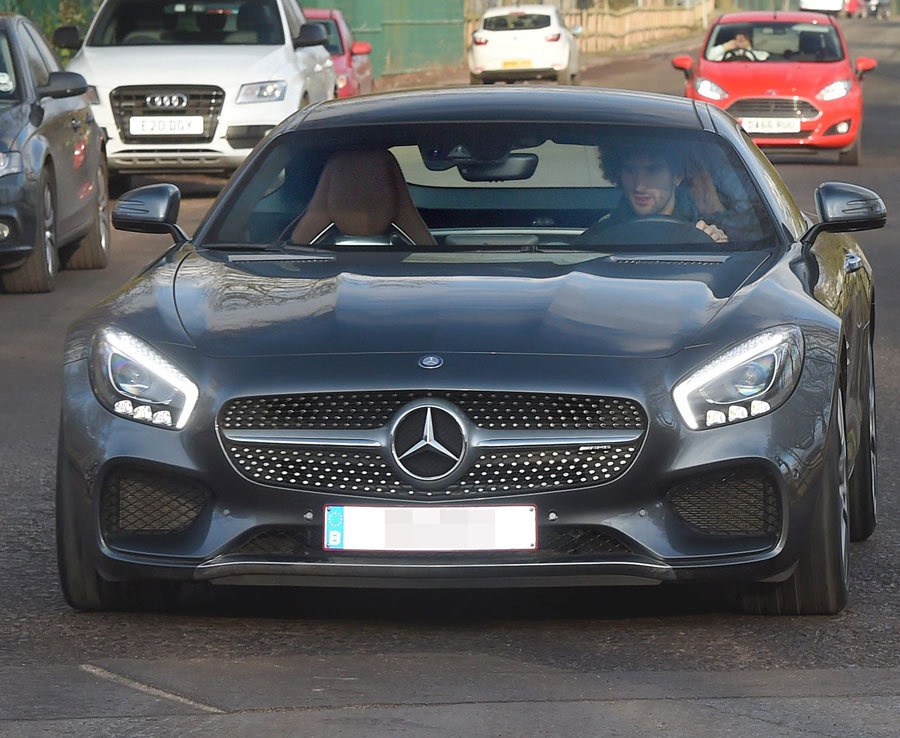 MU đón khách quý ở buổi tập ảnh 12 MU don khach quy o buoi tap anh 12