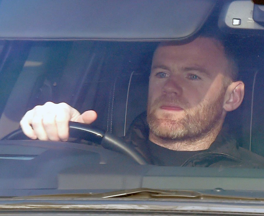 MU đón khách quý ở buổi tập ảnh 9 MU don khach quy o buoi tap anh 9