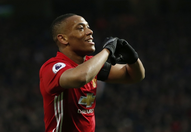 MU vs Watford (2-0): Martial ruc sang hinh anh