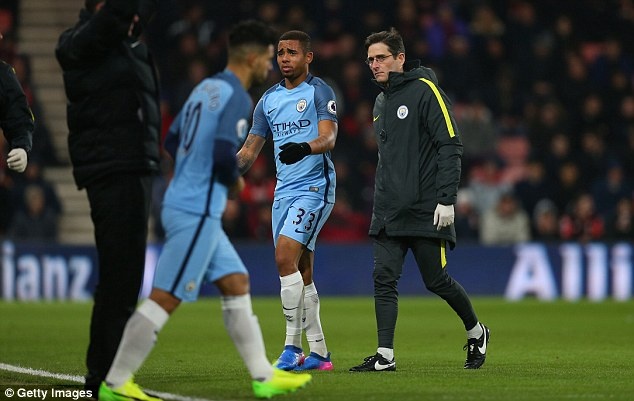 Gabriel Jesus buồn rầu vì nghỉ hết mùa ảnh 6 Gabriel Jesus buon rau vi nghi het mua anh 6