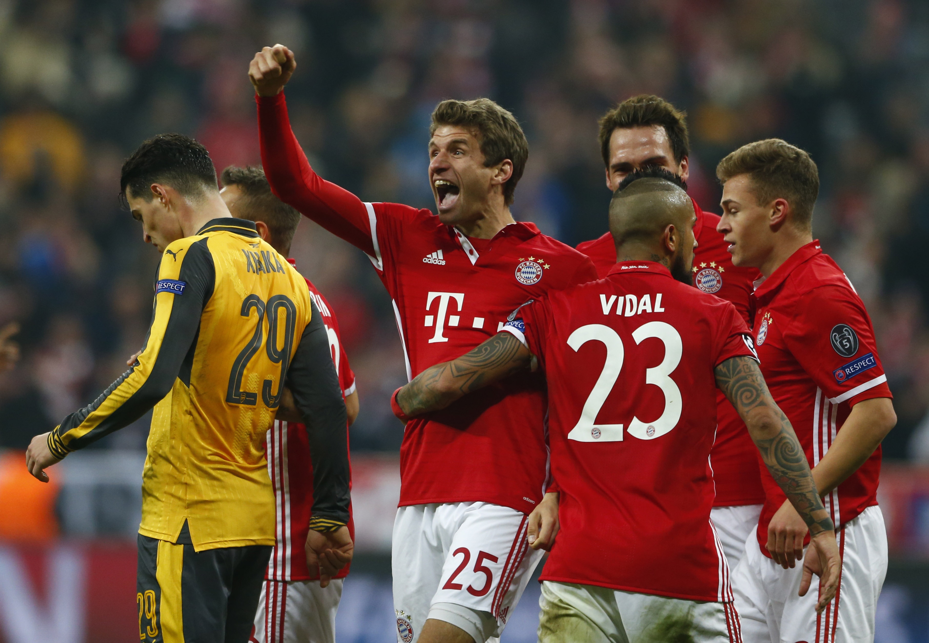 Bayern thang Arsenal 5-1 anh 14