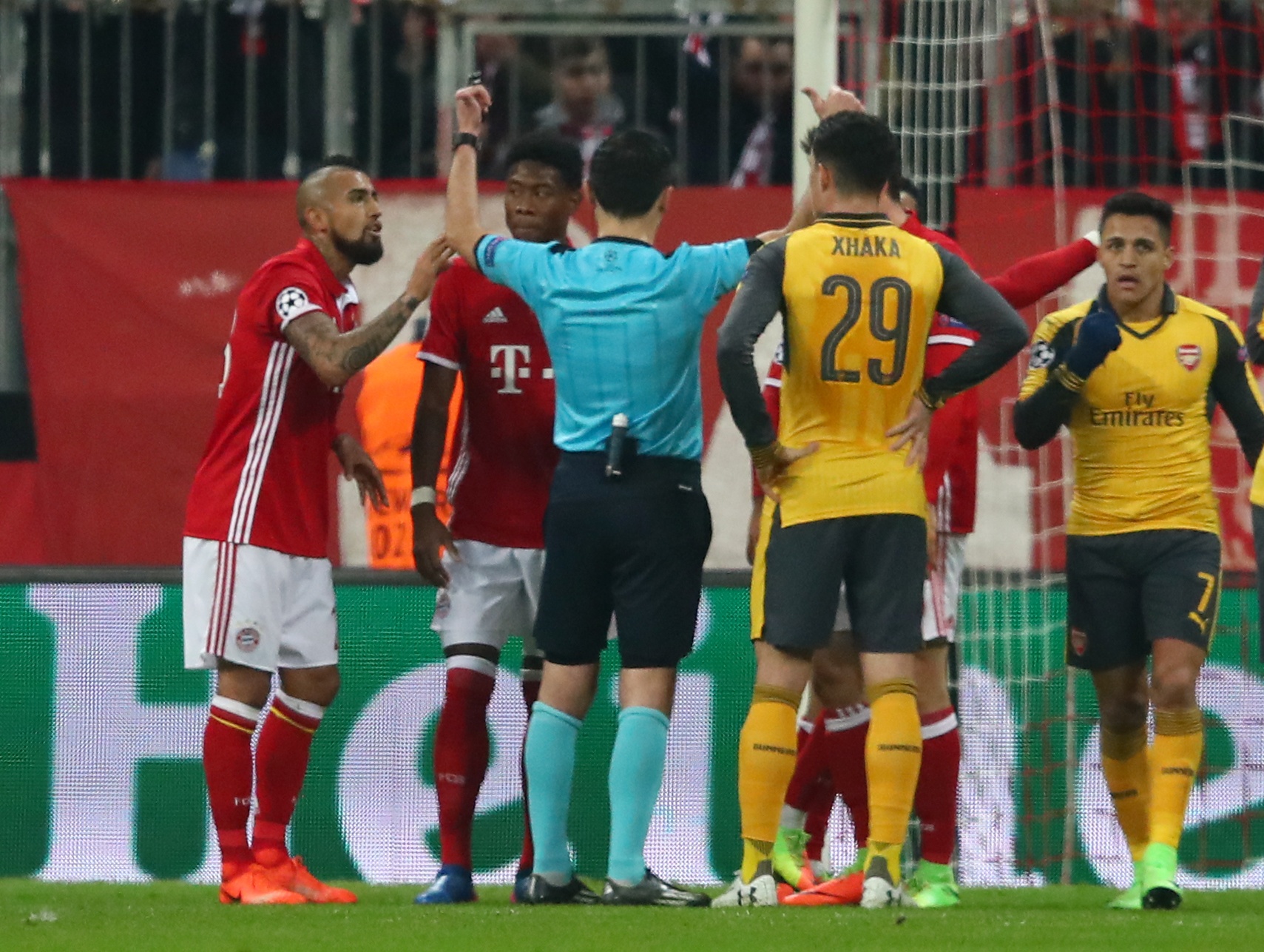 Bayern thang Arsenal 5-1 anh 7