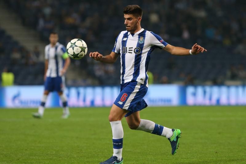 10 sao tre gay that vong nhat chau Au mua nay anh 9