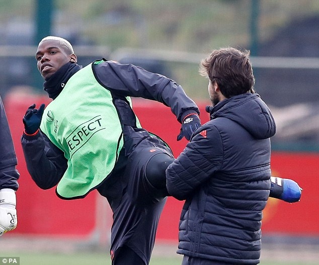 Dàn sao MU sẵn sàng tiến vào vòng 1/8 Europa Leagu ảnh 4 Dan sao MU san sang tien vao vong 1/8 Europa Leagu anh 4