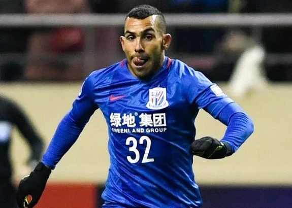 Carlos Tevez muon roi Trung Quoc hinh anh