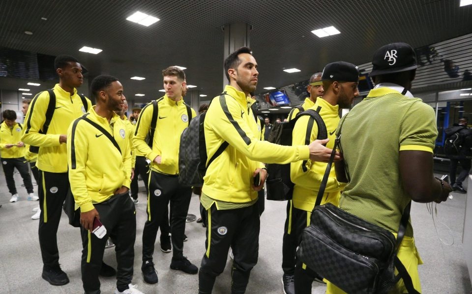 Pep cung hoc tro o khach san 500 bang mot dem anh 1