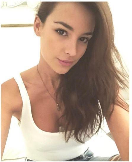 Con gai xinh dep cua cuu cau thu Chelsea anh 2