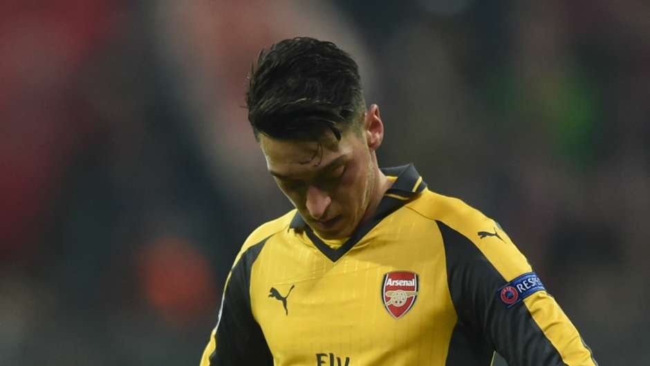 Đội hình tệ nhất lượt đi vòng 1/8 Champions League ảnh 10 Doi hinh te nhat luot di vong 1/8 Champions League anh 10