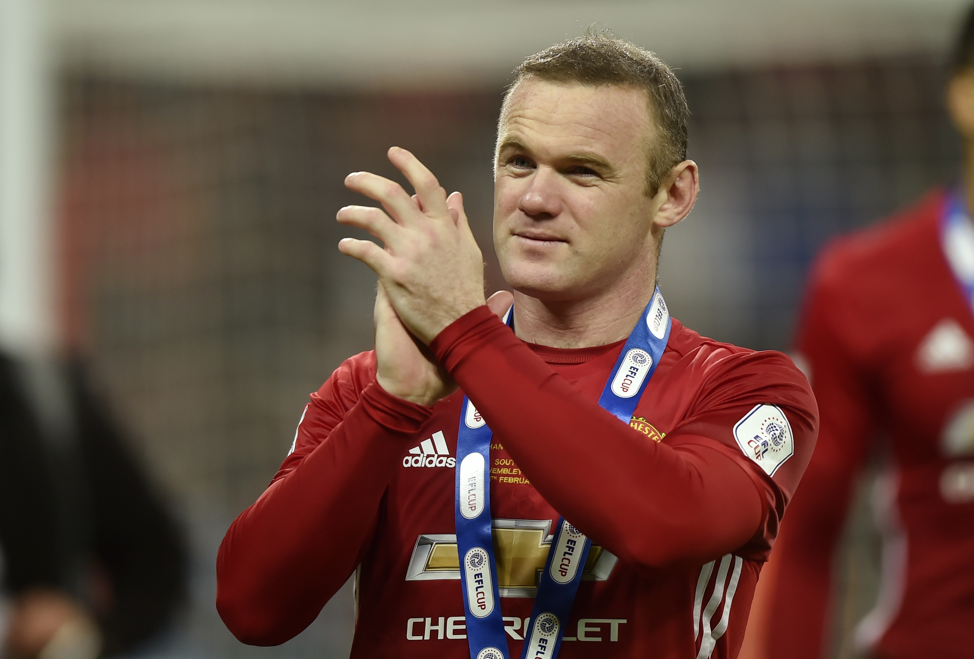 Ibrahimovic nang cao danh hieu thu 2 cung MU anh 8