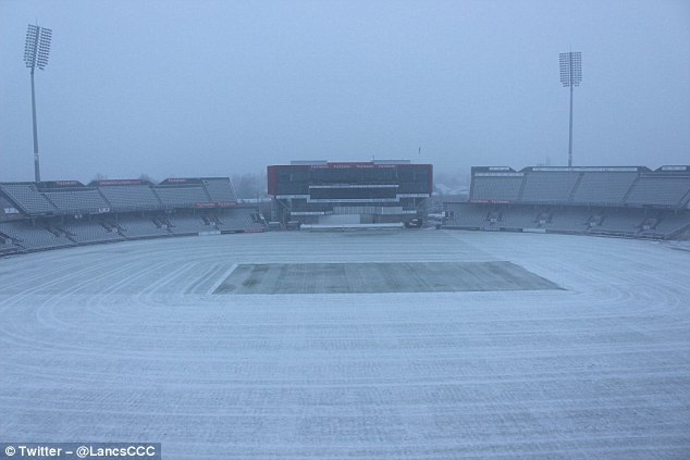 Thành Manchester chìm trong băng tuyết ảnh 3 Thanh Manchester chim trong bang tuyet anh 3