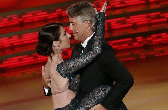 Phot lo Leicester, Mancini di thi 'Buoc nhay hoan vu' hinh anh