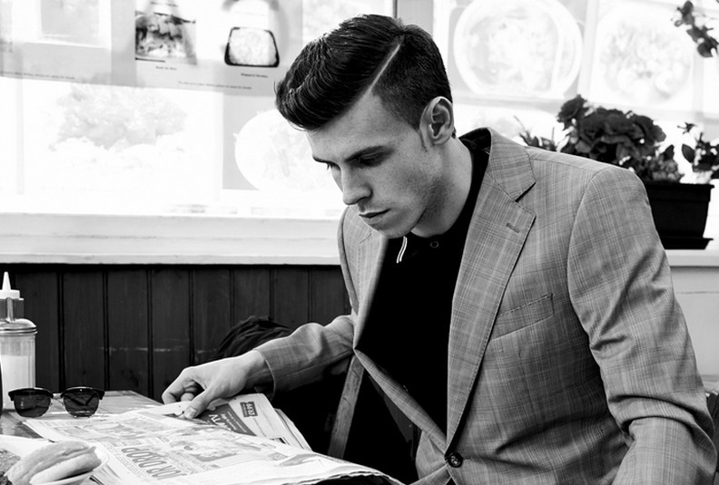 Bale tap kinh doanh voi quan bar o que nha hinh anh