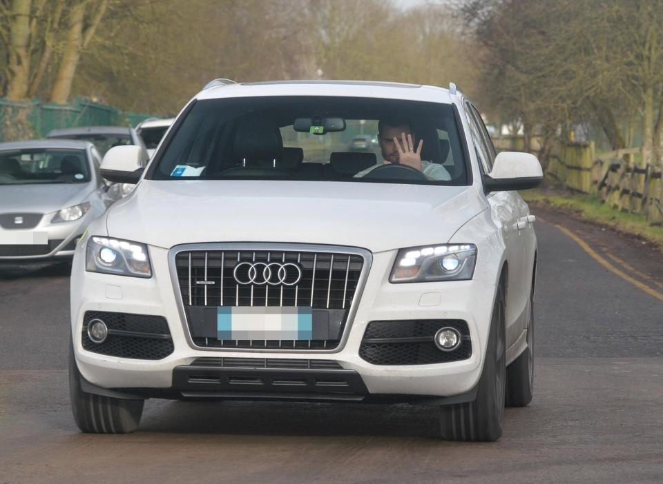 Sao MU lên đời xe sau chức vô địch League Cup ảnh 3 Sao MU len doi xe sau chuc vo dich League Cup anh 3