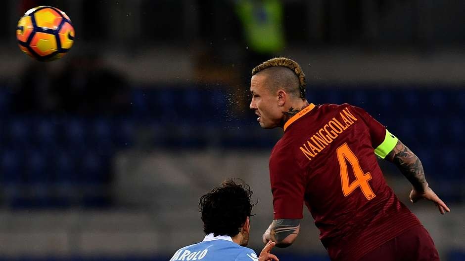 Ronaldo mat hut o doi hinh hay nhat chau Au anh 9