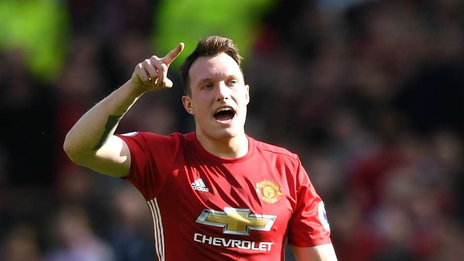 doi hinh te nhat vong 27 Ngoai hang Anh anh 4