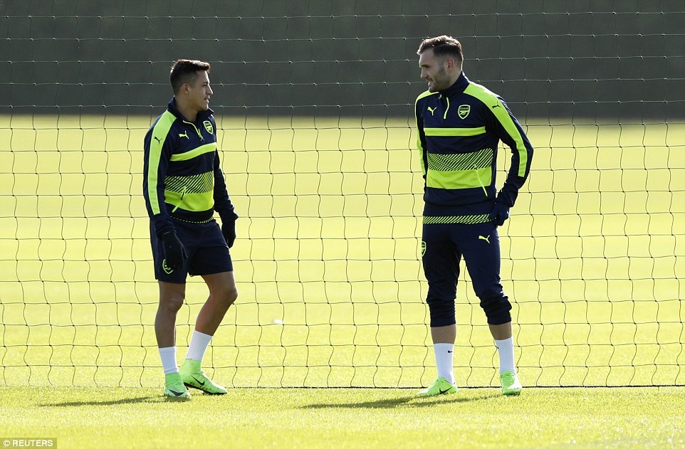 Cech deo gang tay 'nguoi may' trong buoi tap anh 6