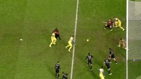 Pha bo lo kho tin cua sao Serie A hinh anh