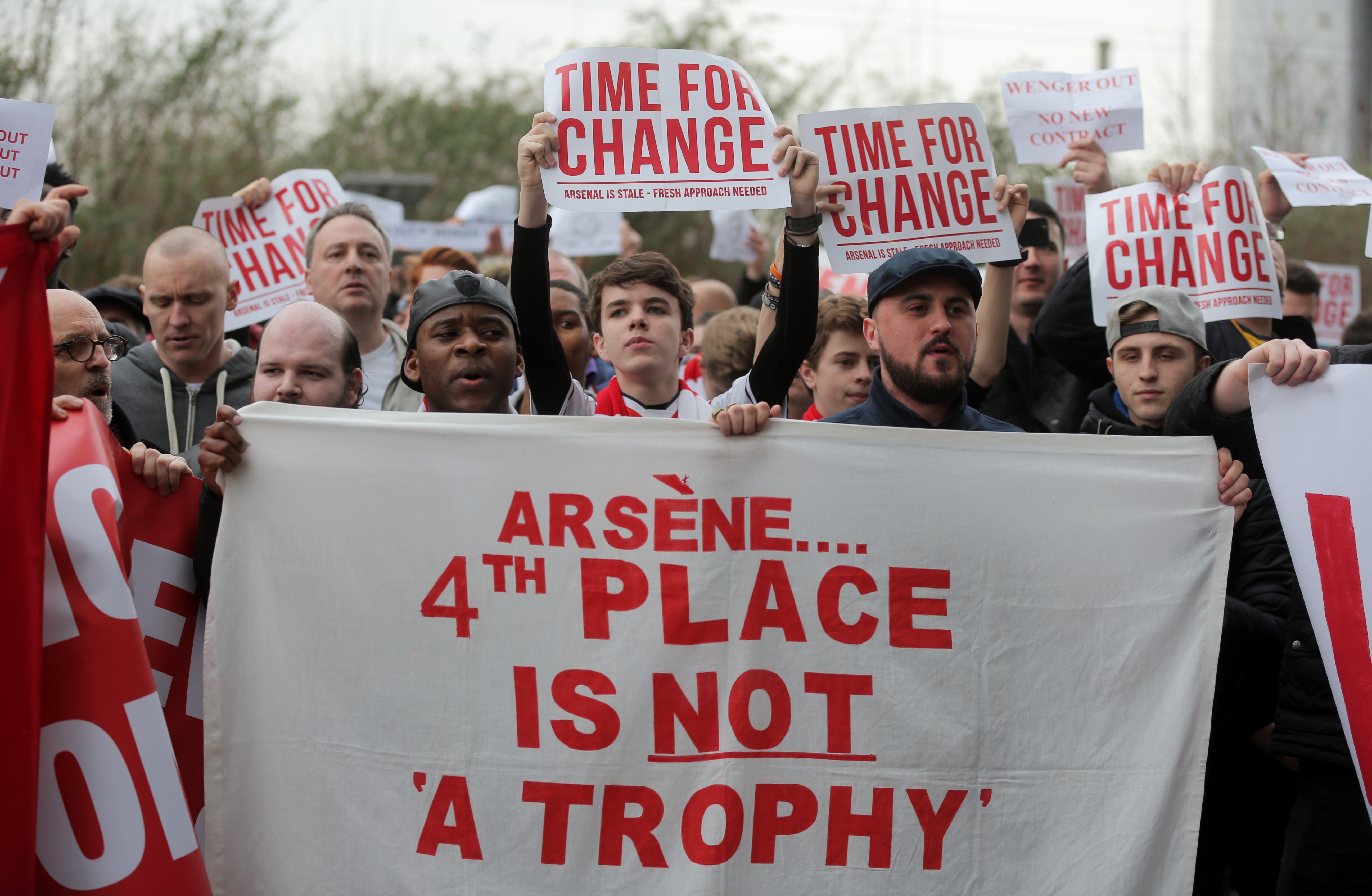 CDV Arsenal bieu tinh lan 2 doi sa thai  Wenger anh 8