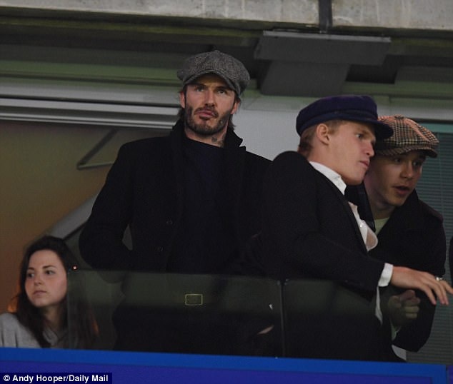 Beckham dan dau dan VIP xem tran MU anh 3