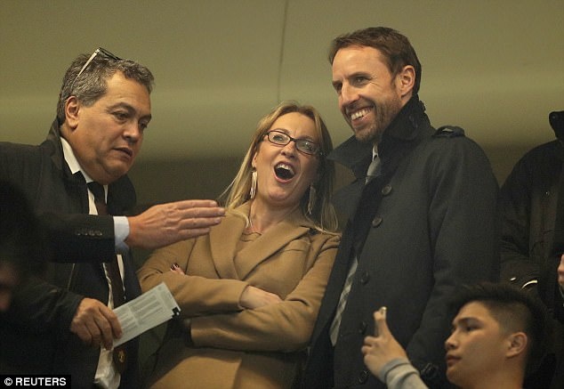 Beckham dan dau dan VIP xem tran MU anh 4