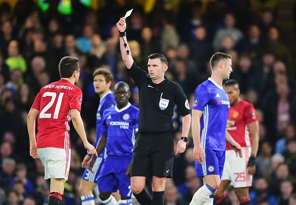 HLV Mourinho mỉa mai trọng tài ảnh 2 HLV Mourinho mia mai trong tai anh 2