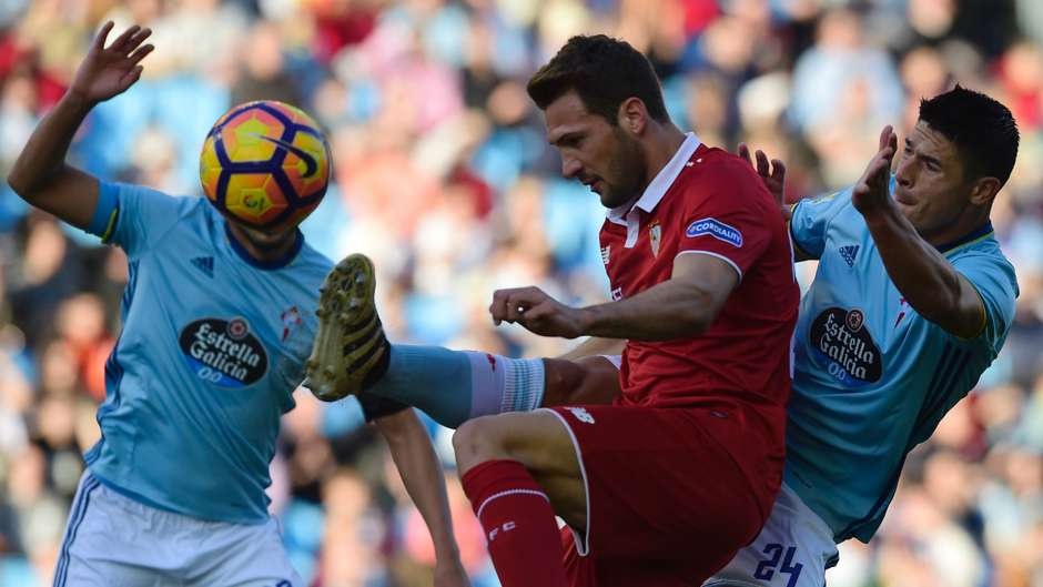 Ronaldo gan gap doi Suarez ve so pha sut hong anh 1