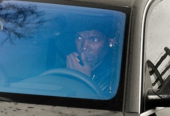 Pogba bi nghi gia chan thuong de tron nghia vu quoc gia hinh anh