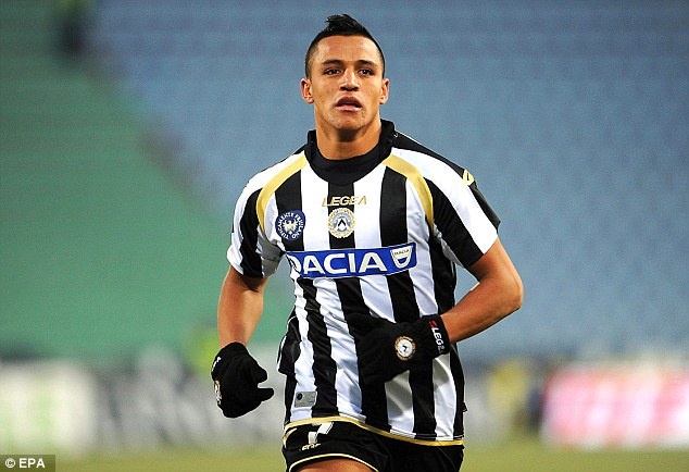 Alexis Sanchez được tạc tượng ở quê nhà ảnh 8 Alexis Sanchez duoc tac tuong o que nha anh 8