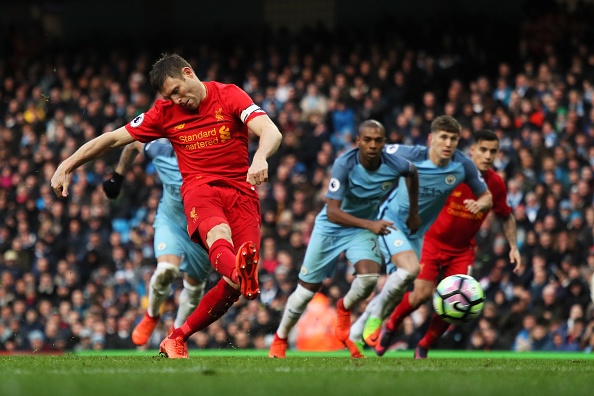 10 cầu thủ chạm bóng nhiều nhất Premier League ảnh 10 10 cau thu cham bong nhieu nhat Premier League anh 10