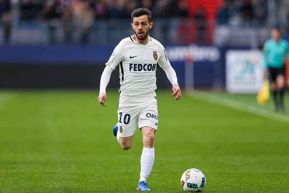 10 ngoi sao lot tam ngam Barca he nay anh 9