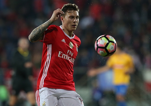 10 bom tan chuyen nhuong cho MU kich no he 2017 anh 8