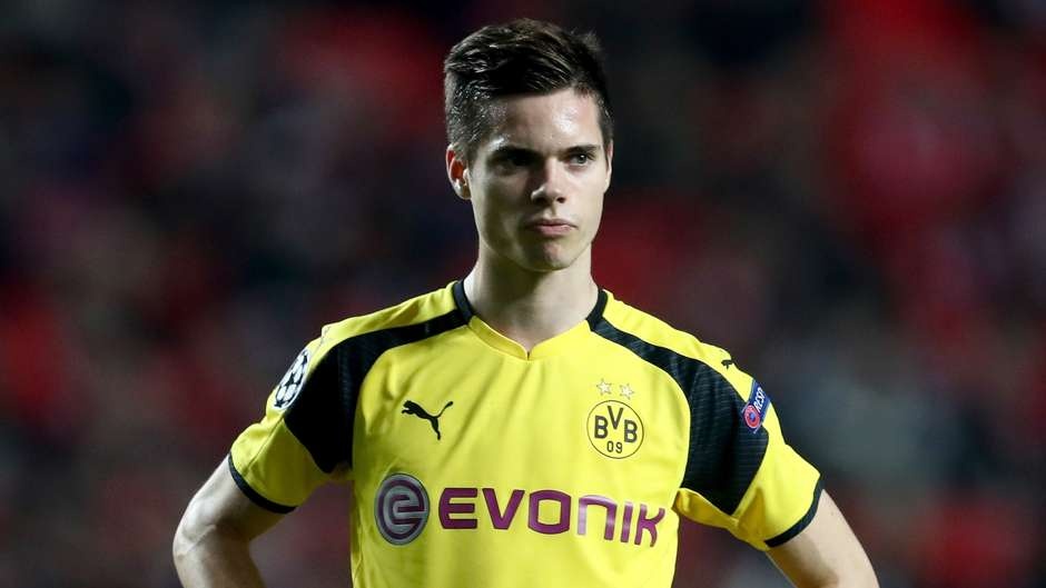 10 ngoi sao lot tam ngam Real Madrid he nay anh 8