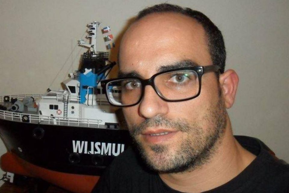 Nhà điêu khắc giải thích về bức tượng Ronaldo ảnh 1 Nha dieu khac giai thich ve buc tuong Ronaldo anh 1