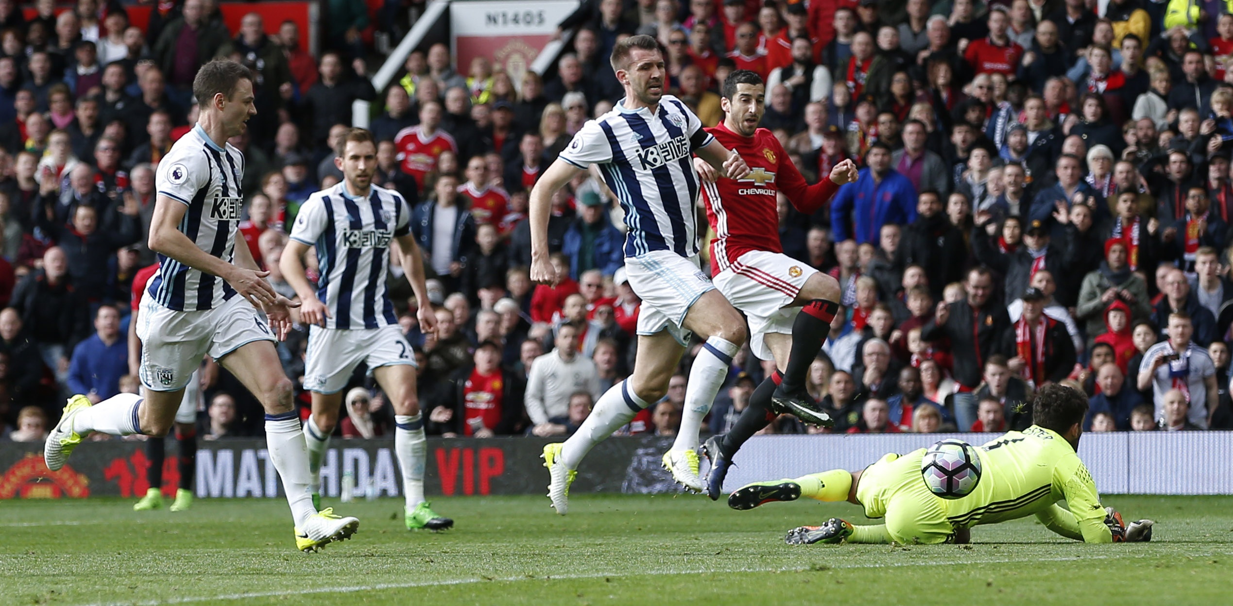 MU bi West Brom cam hoa 0-0 anh 7