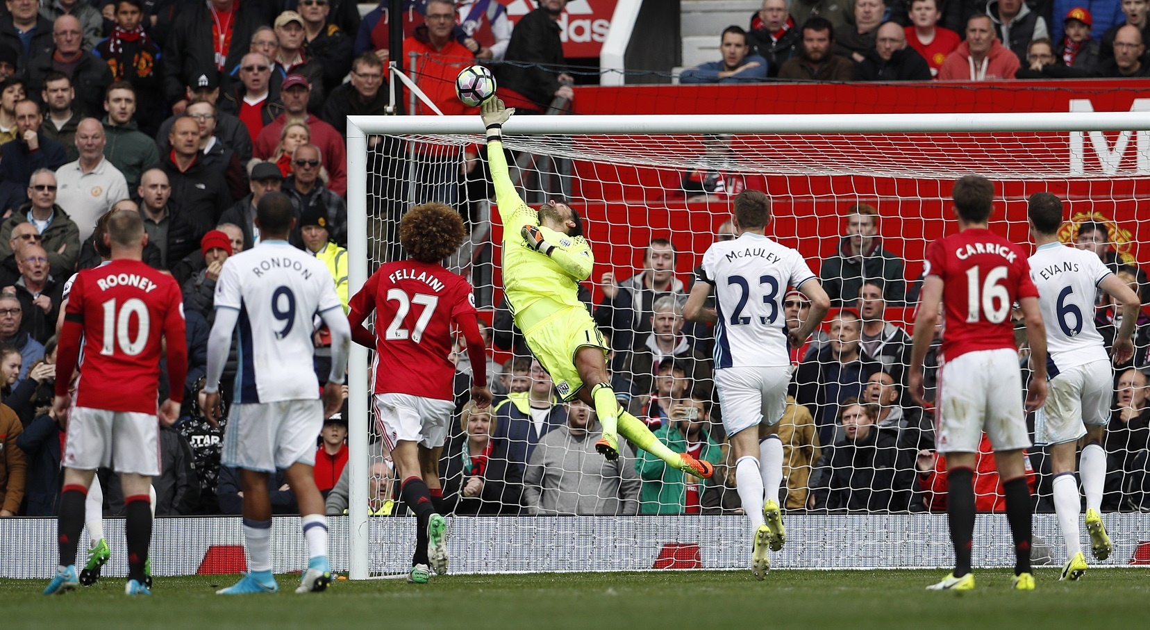 MU bi West Brom cam hoa 0-0 anh 8