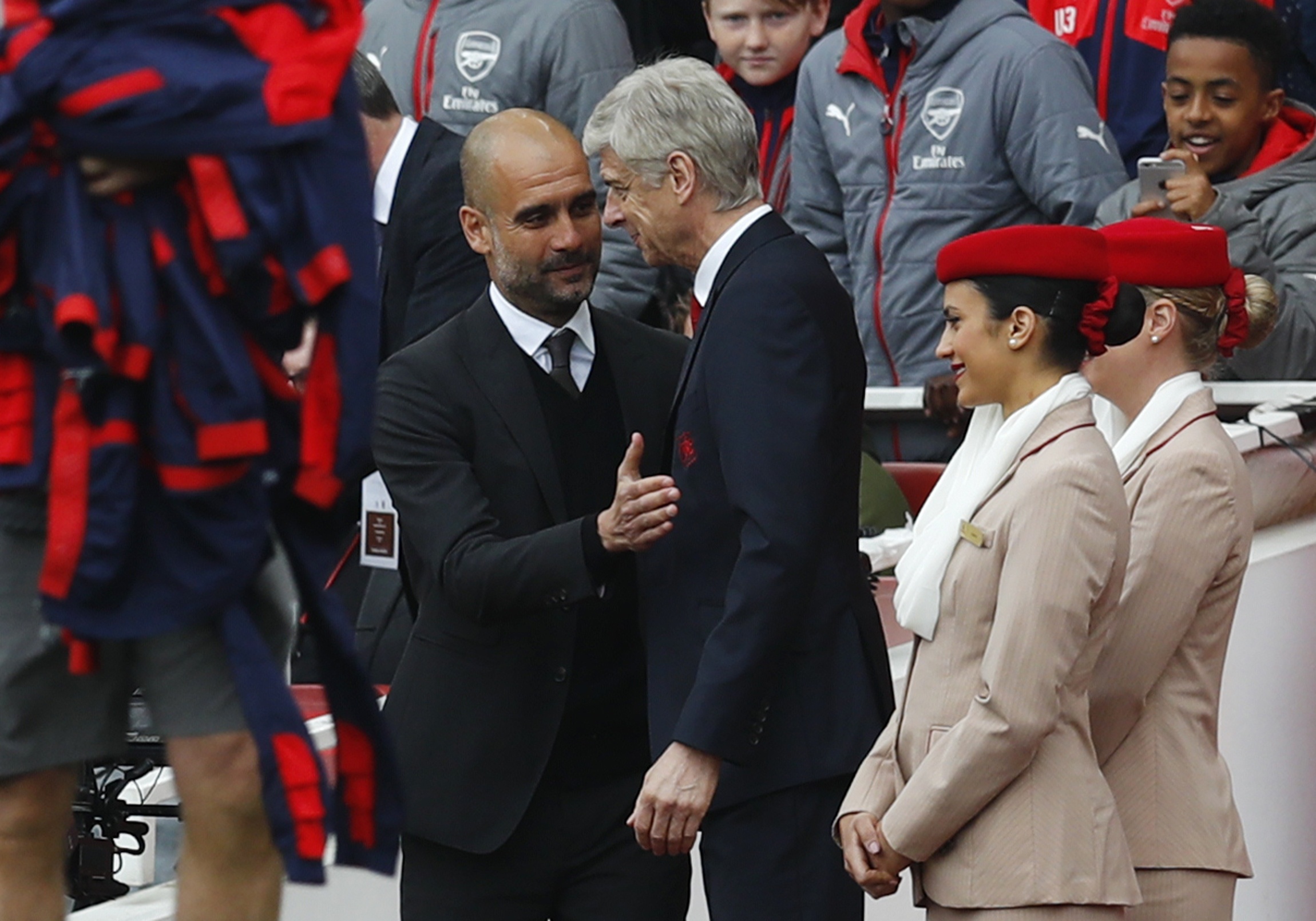 Arsenal hoa man city 2-2 anh 2