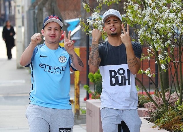 Pep Guardiola don tin mung tu Gabriel anh 3