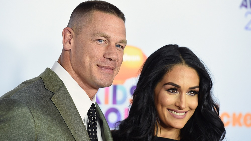 John Cena cau hon Nikki Bella tai Wrestle Mania hinh anh