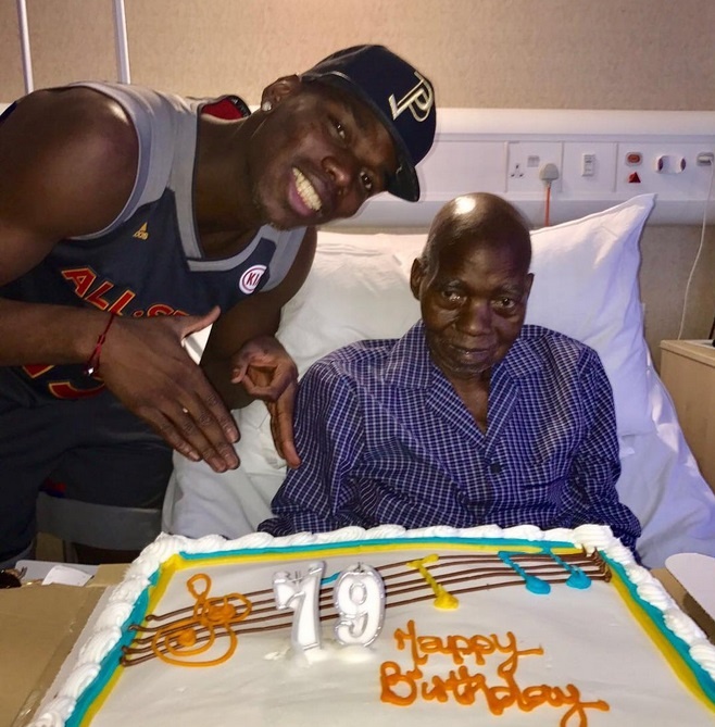 Ronaldo ngay cang tao bao tren mang xa hoi anh 9