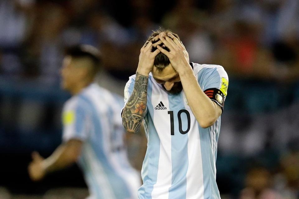 Chính phủ cử điệp viên theo dõi Lionel Messi ảnh 1 Chinh phu cu diep vien theo doi Lionel Messi anh 1