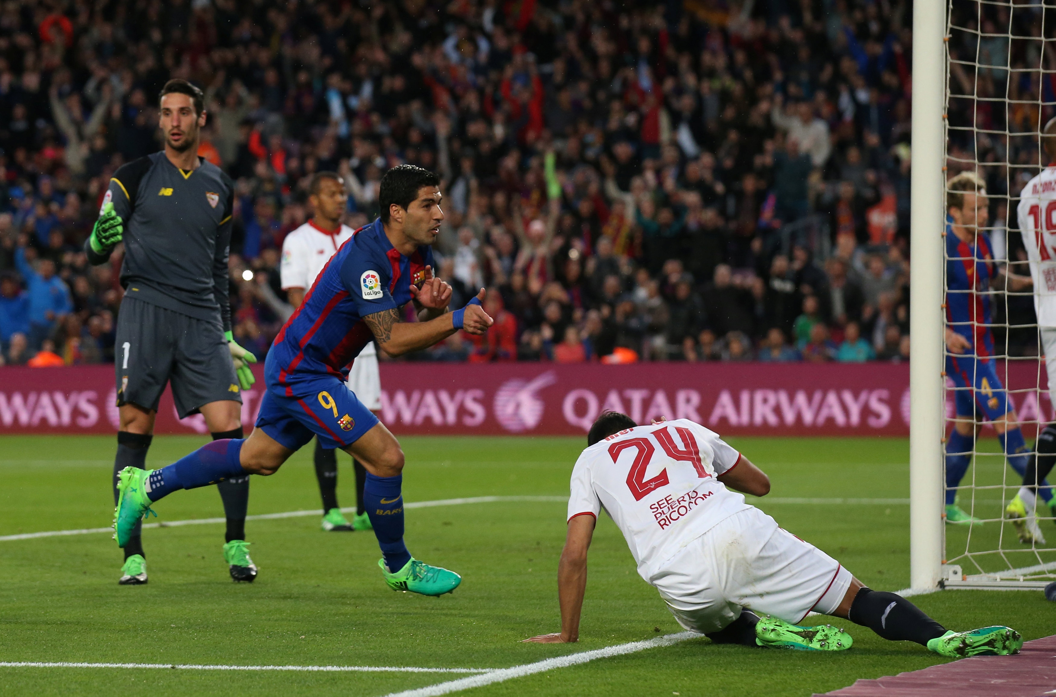 Barca de bep Sevilla 3-0 tren san nha anh 5