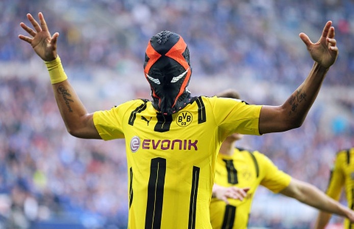 Aubameyang va 9 thuong vu 100 trieu bang duoc mong doi nhat hinh anh