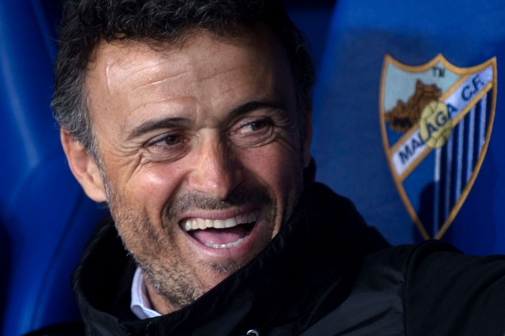 Neymar nhan the do,  Barca thua soc Malaga anh 2