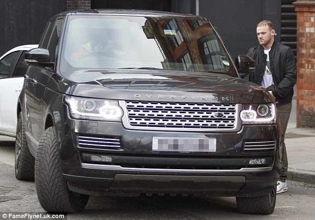 Rooney 'đốt tiền' cho xe sang mới ảnh 6 Rooney 'dot tien' cho xe sang moi anh 6
