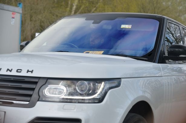 Rooney 'đốt tiền' cho xe sang mới ảnh 3 Rooney 'dot tien' cho xe sang moi anh 3