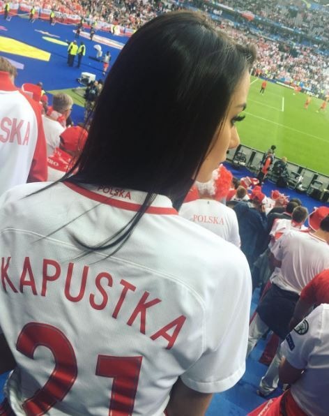 Sao xit Leicester cap ke 'nu hoang WAGs' Ba Lan anh 8