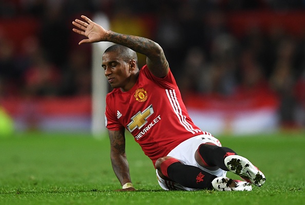 Fellaini dan dau danh sach thanh ly cua MU he nay anh 4