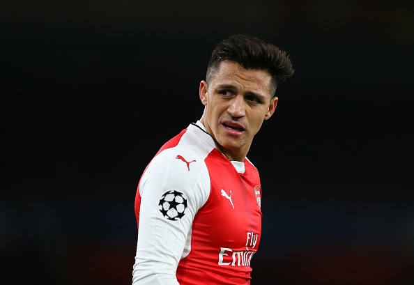 O lai Arsenal, Sanchez huong luong cao nhat lich su hinh anh