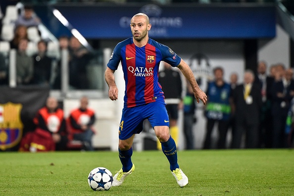 Barca ban 10 cau thu anh 1